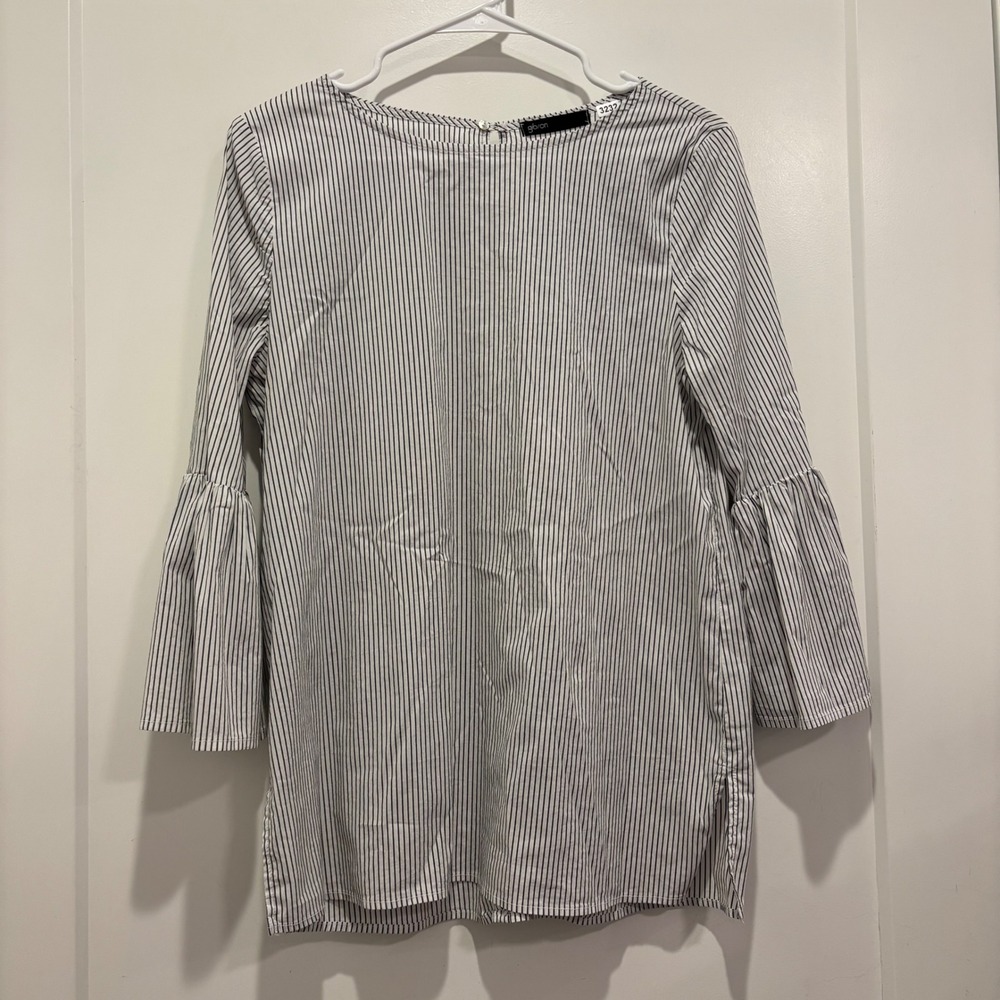 Gibson Womens Black White Striped Bell Sleeve Blouse Top Round Neck Size Small